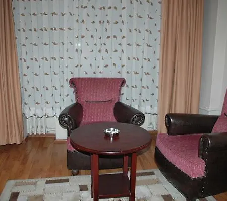 Rouge Noire Hotel 3*