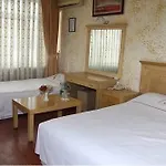 Hotel Rouge Noire