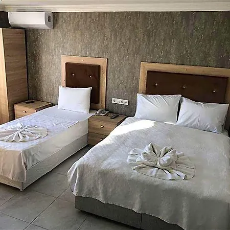 Rouge Noire Hotel