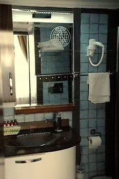 Rouge Noire Hotel 3*