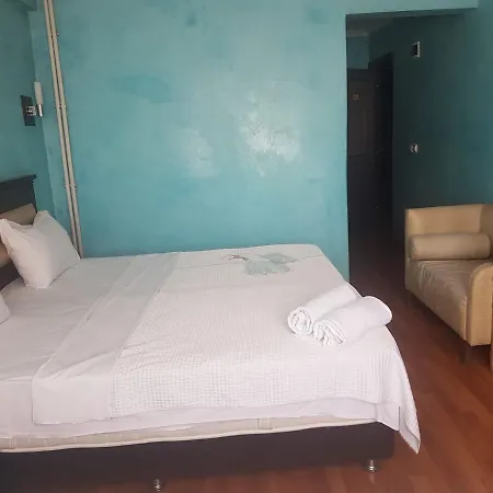 Otel Rouge Noire 3*
