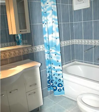 Rouge Noire Szálloda 3*