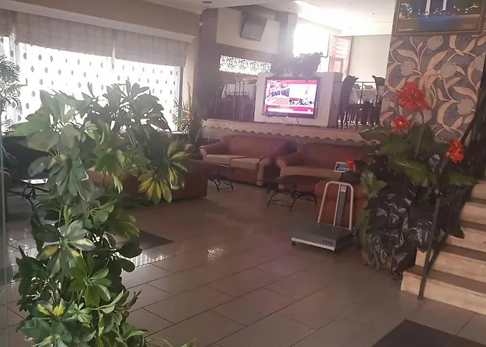 Rouge Noire Hotell 3*