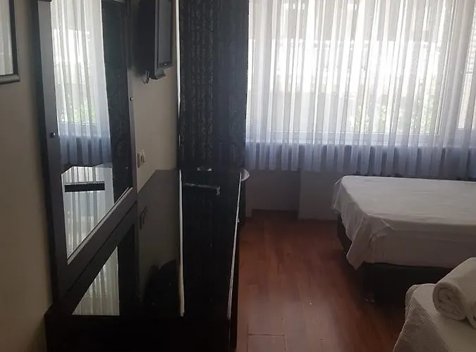 Szálloda Rouge Noire 3*