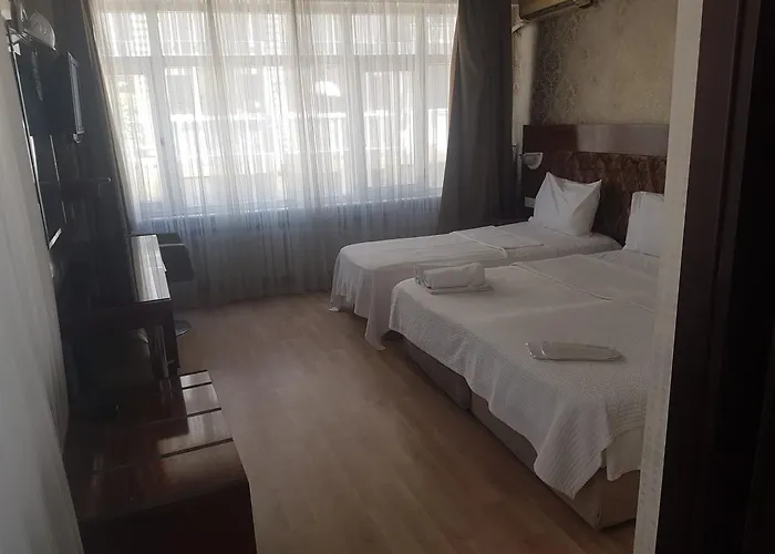 Rouge Noire Szálloda 3*