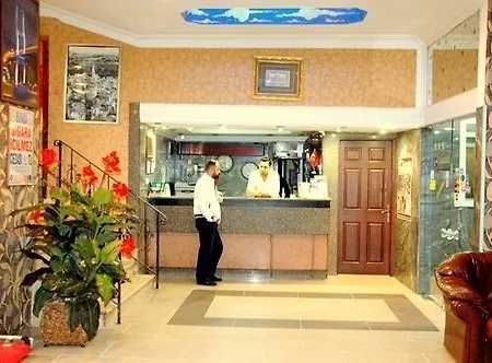 Hotel Rouge Noire