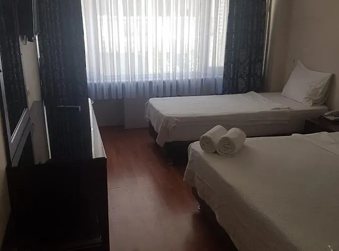 Rouge Noire Hotel