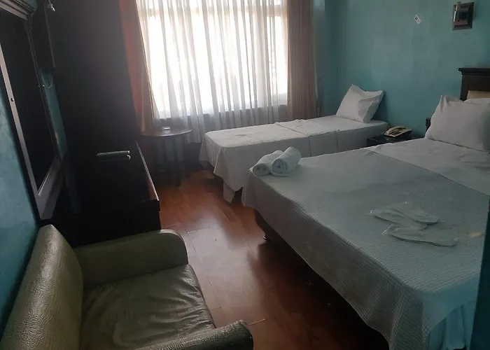 Rouge Noire Hotel 3*